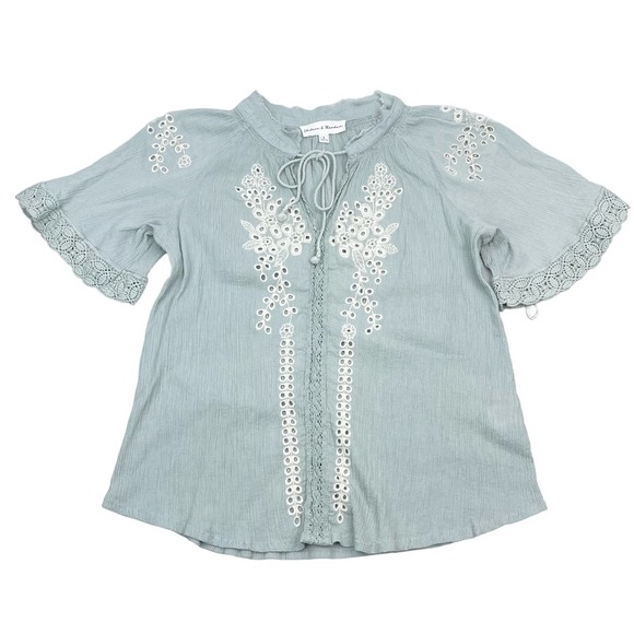 CHELSEA & THEODORE Floral Eyelet Embroidered Blouse Sz Small - Picture 4 of 6